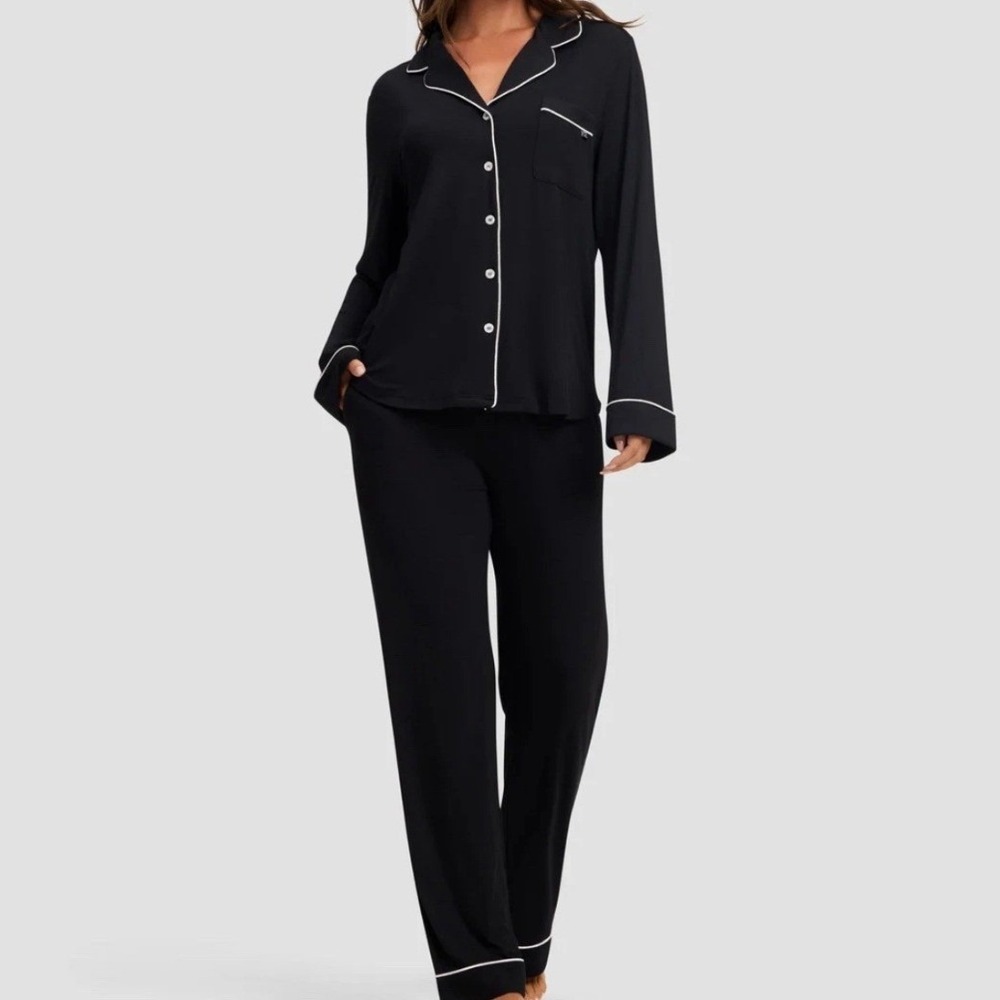 Cozy Earth Women Tall Long Sleeve Bamboo Pajama Set Black XS Luxury Loungewear